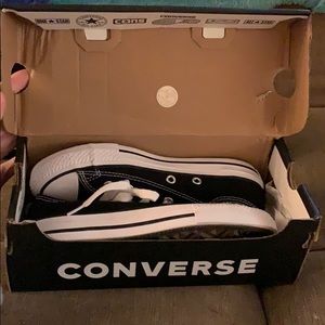 Kids converse